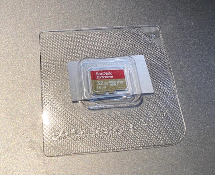 Gopro購入特典のSDカード