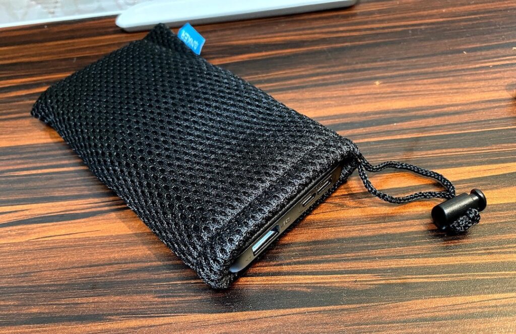 Anker PowerCore Slim 10000 トラベルポーチ