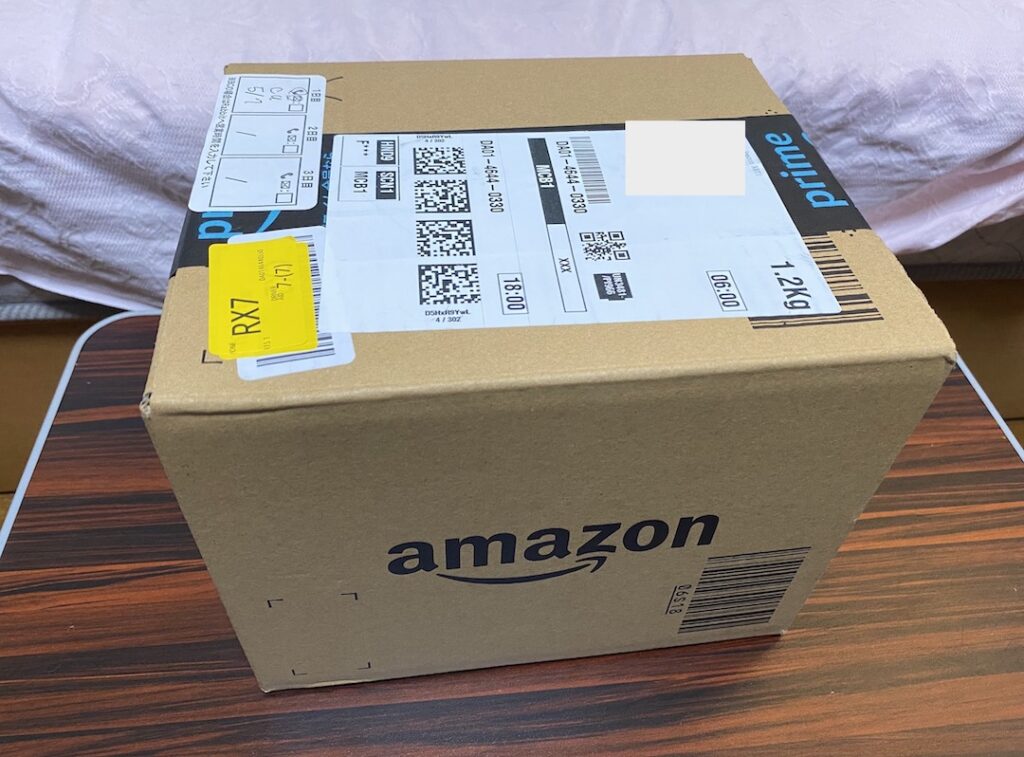 届いたばかりのα6400