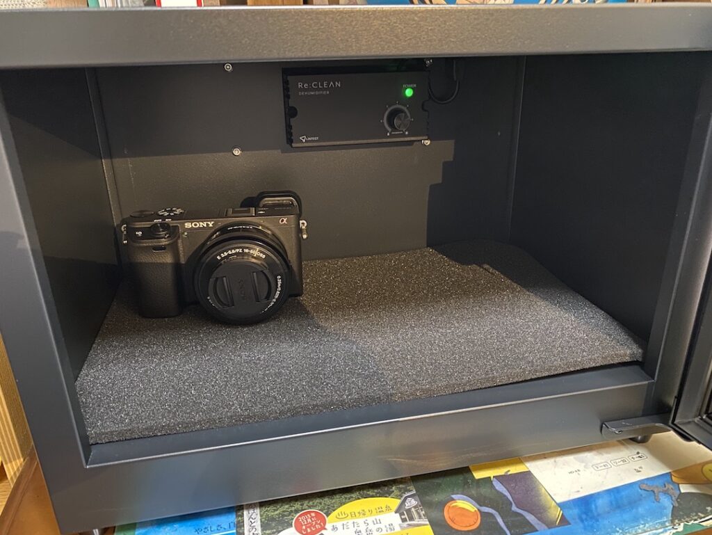 購入した防湿庫にカメラを入れてみた