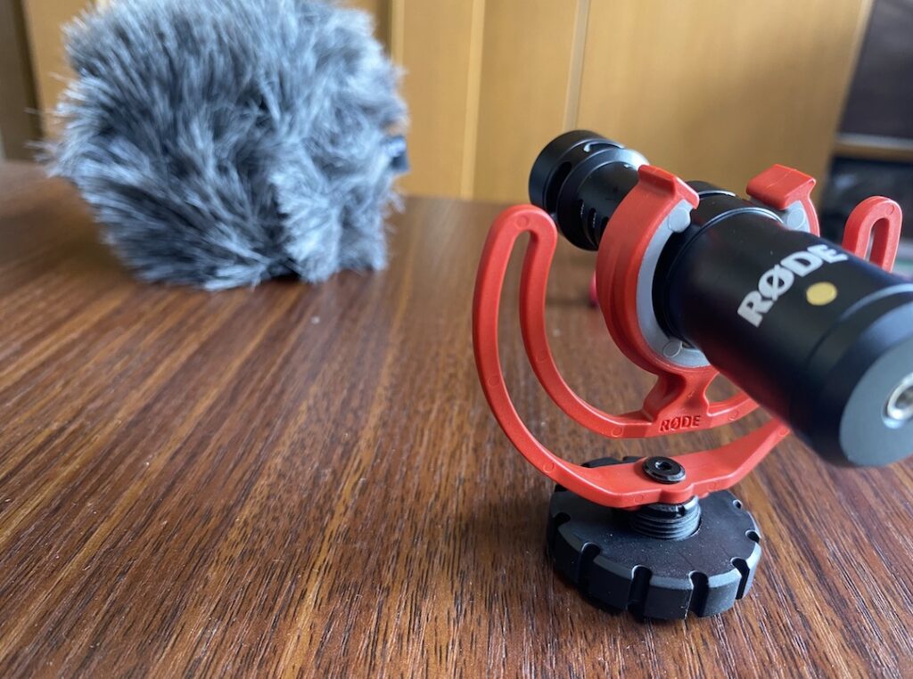 ロード ビデオマイクロ ショックマウント取り付け