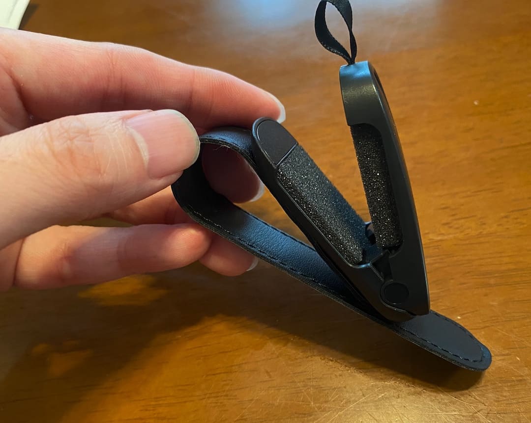 2025年新登場·マグネット式·レザー製 Amazonベストセラー購入レビュー3